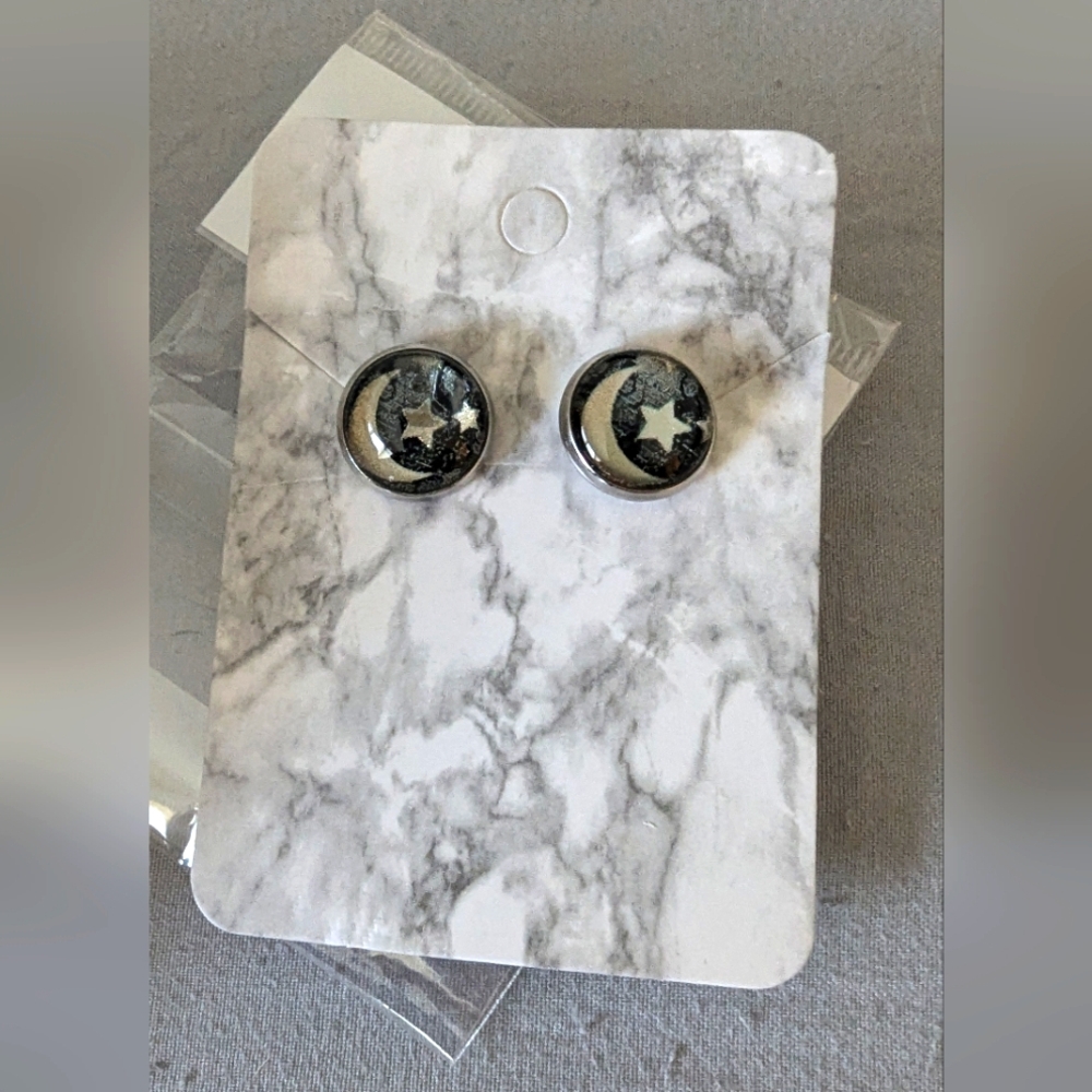 🌙 Moon & ⭐ Star Stud Earrings - Dark Magic